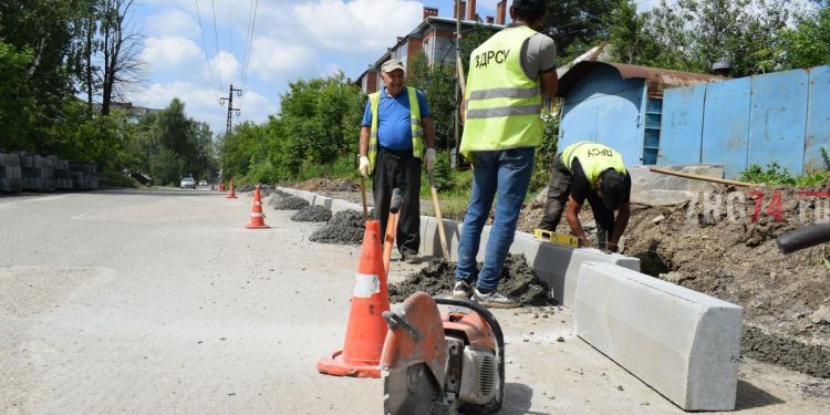 Дальнее следование. В районе железнодорожного вокзала в Златоусте отремонтируют около 2,5 километра дорог