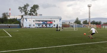 Да будет свет. На стадионе «Таганай» в Златоусте установят новое освещение