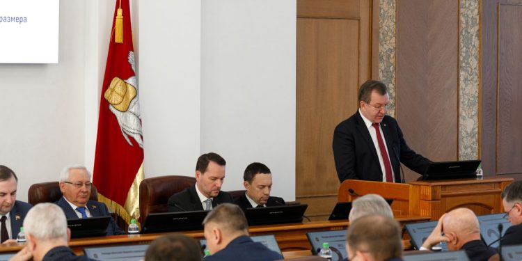 С акцентом на территории. Бюджет Челябинской области на 2025—2027 годы принят в первом чтении