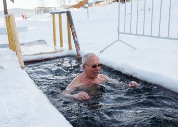 Не уйти с головой. Златоустовцев предупредили об опасности крещенских купаний