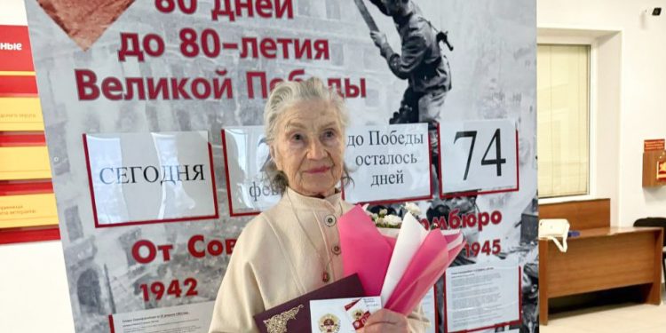 Жизнь — это спорт. 91-летняя бабушка из Златоуста выполнила нормативы на золотой значок ГТО