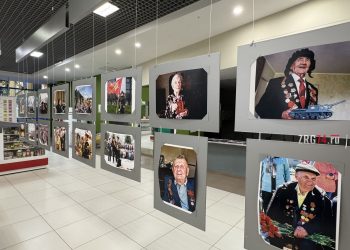 Летопись доблести. Фотоклуб при «Златоустовском рабочем» представил выставку к юбилею Победы
