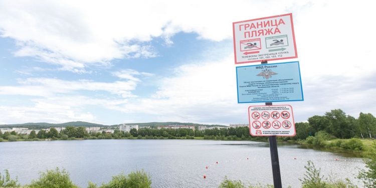 Купальный сезон стартовал. В Златоусте открылся единственный официальный пляж
