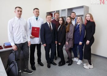 Златоуст укрепляет медицинские ряды. Олег Решетников встретился с начинающими специалистами