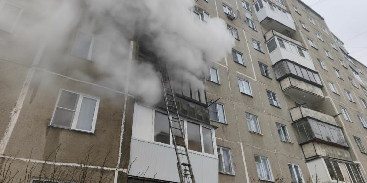 Дым поглотил. Мужчина погиб на пожаре в Златоусте