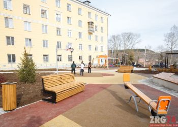 Новая локация для старого города. В Златоусте преобразили заброшенный сквер с фонтаном