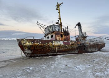 Никаких пальм, зато куча эмоций. Златоустовская семья провела свой отпуск за полярным кругом