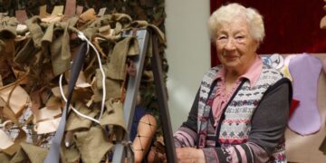 Жизнь, сотканная из труда и любви. 90-летняя жительница Златоуста продолжает помогать бойцам СВО