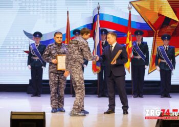 В праздник отваги и патриотизма. В Златоусте военнослужащих отметили за боевые заслуги