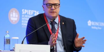 Уральский вектор ПМЭФ. Челябинский губернатор Текслер принимает участие в главном деловом событии года