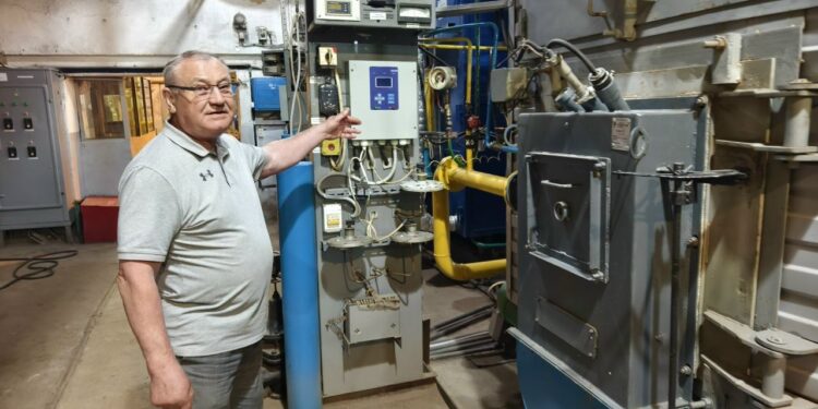 Градус ответственности мастера Леваша. Златоустовец, отвечающий 30 лет за тепло целого посёлка, рассказал о тонкостях профессии