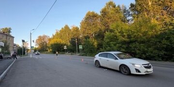 «Зебра» не защитила. В Златоусте иномарка сбила переходившую дорогу девочку